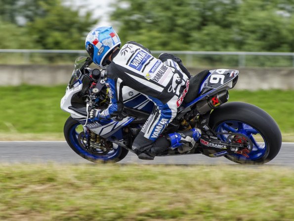 Checa R1 24x32 post prod